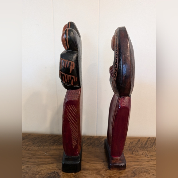 Set of Hand Carved Wooden Andean Motherhood Figurines Folk Art from Ecuador 10" - Picture 5 of 14